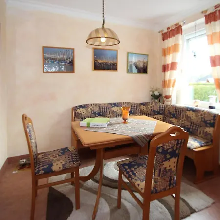 Bungalow, Berumbur, Cleaning Included Holiday home Berumbur